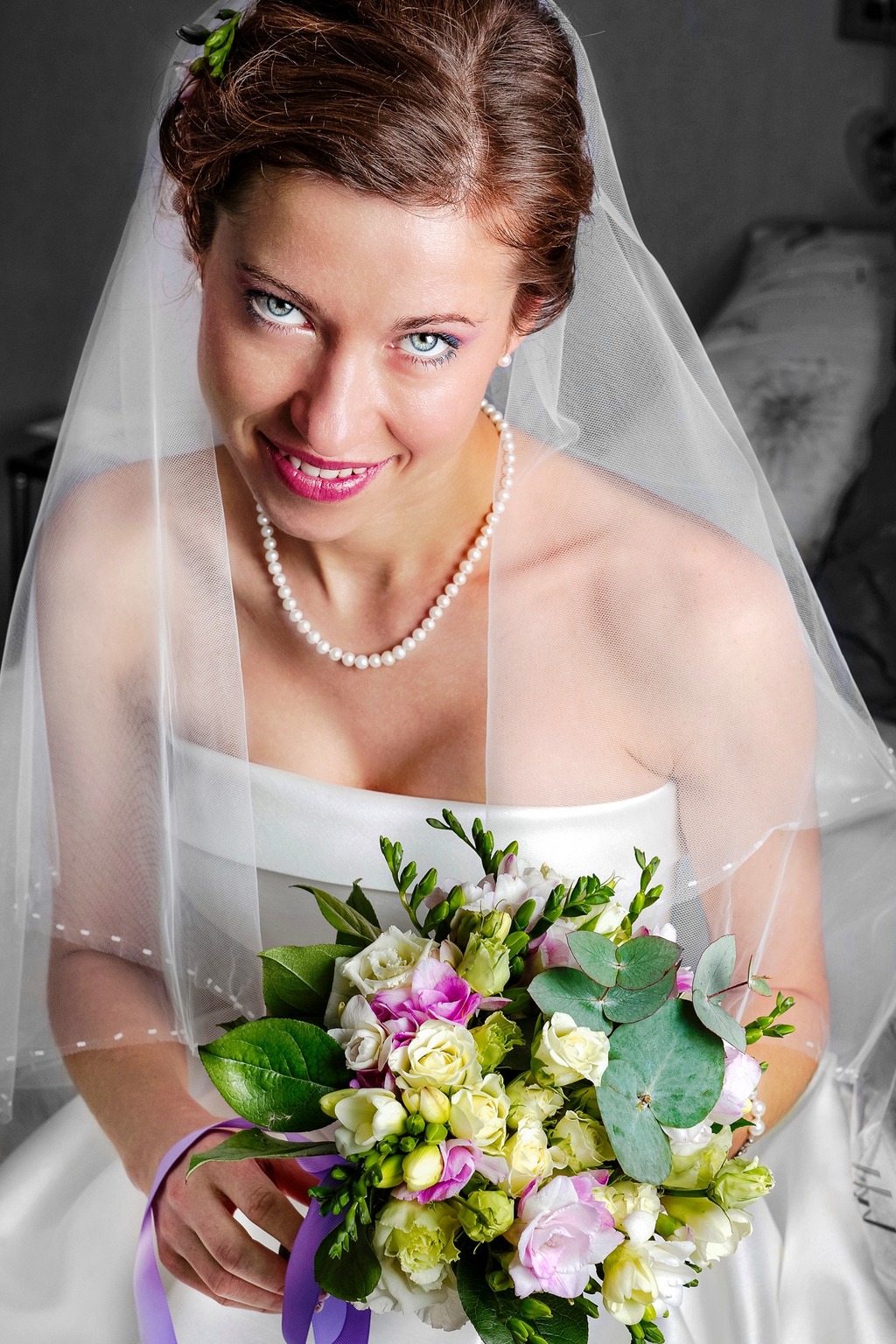 Portrait de mariée avec bouquet photographié à Nantes